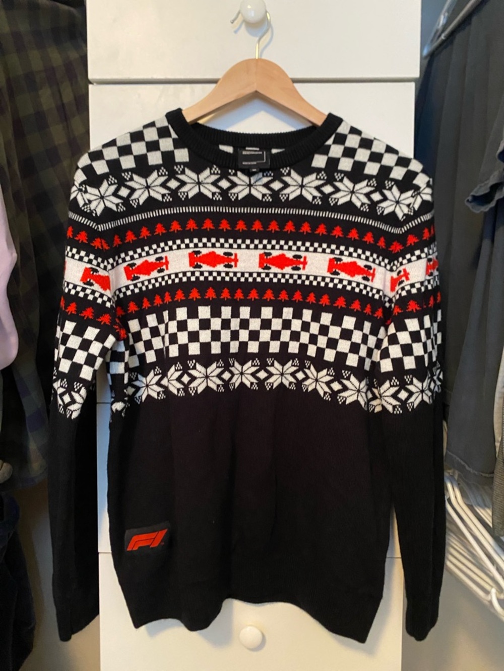 Men's F1 Christmas Patterned Crewneck Sweater - Formula 1